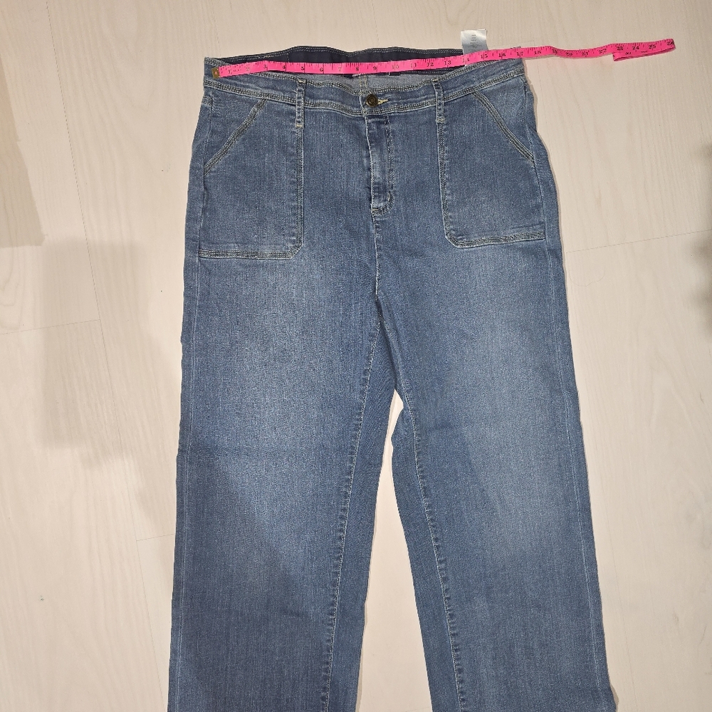 #11 Isaac Mizrahi Blue Straight Leg Stretch Jeans. Never Worn.